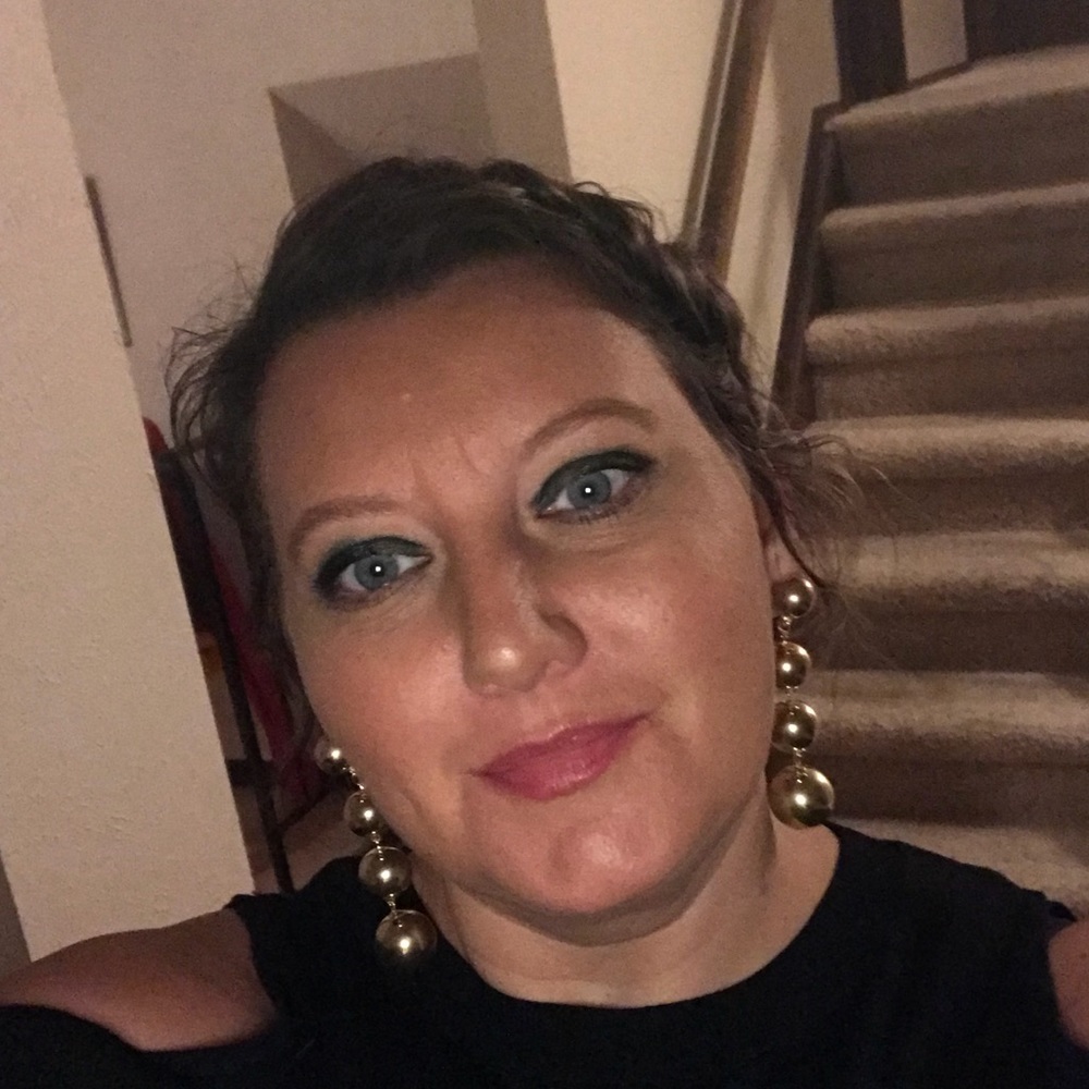 Meet your Posher, Stacie